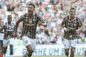 Fluminense ganha do Bahia e engata quarta vitória seguida no Brasileiro